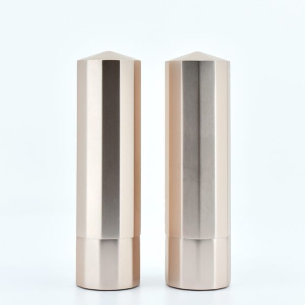 <b>Modern Geometric Lipstick Tube</b><br><i>D: 19mm x H: 68mm</i><br>SKU: 257MA-BL7110