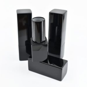 Chic Square Magnetic Lipstick Tube  Cup Size: 12.1/12.7mm SKU: 257MA-BL7132