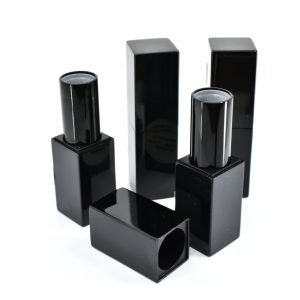 Square Luxury Lipstick Tube  Cup Size: 12.1/12.7 mm SKU: 257MA-BL7172