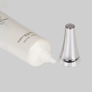 LDPE Skincare Tube with Needle PointD: 25 mmSKU: 64TB-WRPE25S01